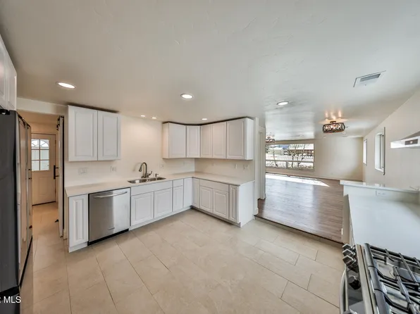 81 West TOPAZ Avenue, Granby, CO 80446