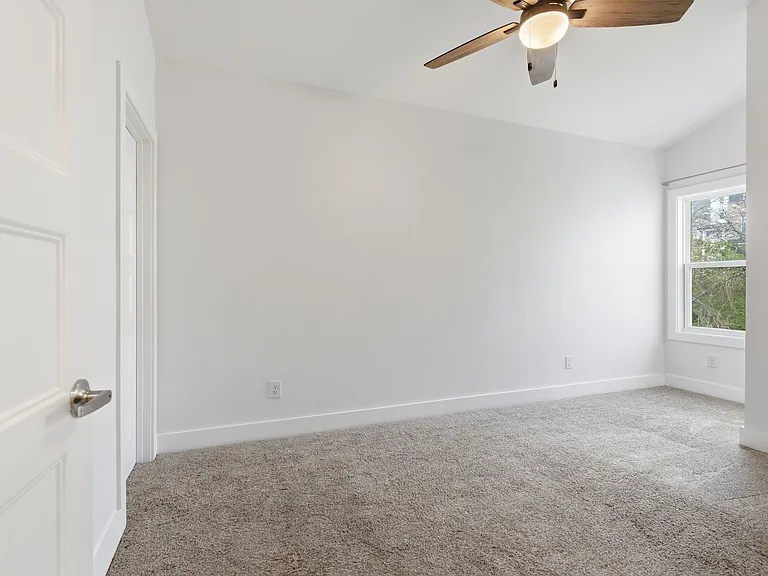 2622 Airpark Dr — Photo 25