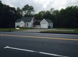 141 Shunpike Rd, Cromwell, CT 06416