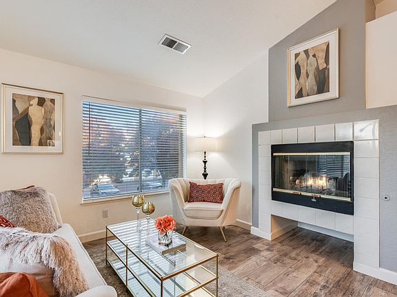 4th image of 6953 Rodling Dr Unit H