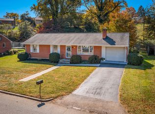 3155 Galloway Dr, Roanoke, VA 24018