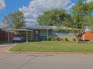 1307 NE 4th St, Pryor, OK 74361