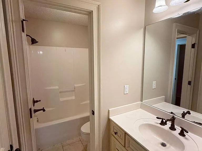 254 Southfield Ct — Photo 17