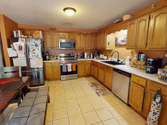 5th image of 818 Granite Dr