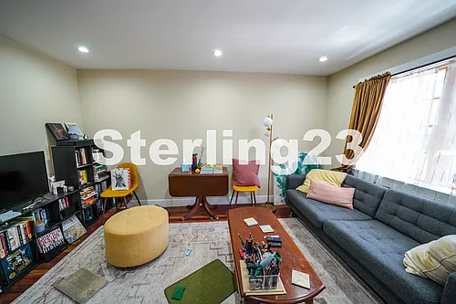 21-08 Steinway St #5 Photo 1