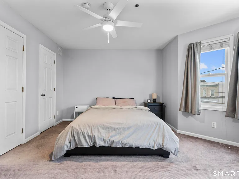 31 High St #4-2C — Photo 15