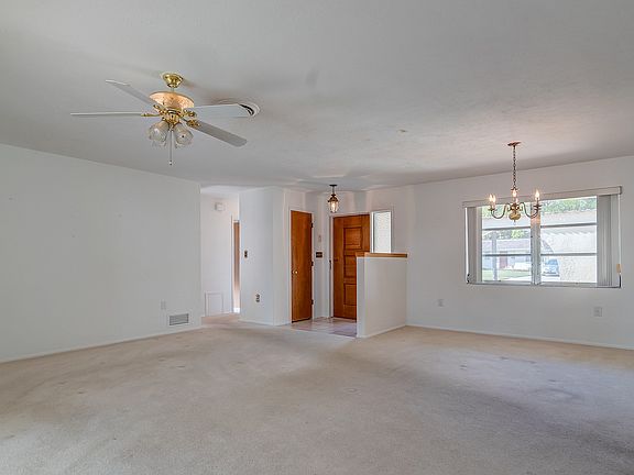 4th image of 7457 Mariana Dr