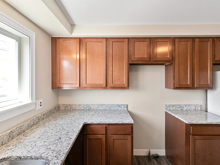 Pinehurst Manor — Photo 26