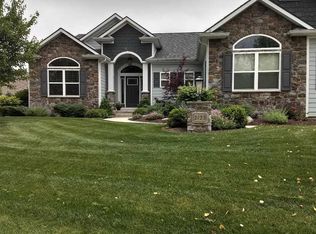 2123 Lake Front Dr, Fort Wayne, IN
