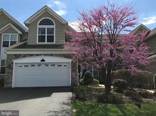 161 Sagewood Dr, Malvern, PA 19355