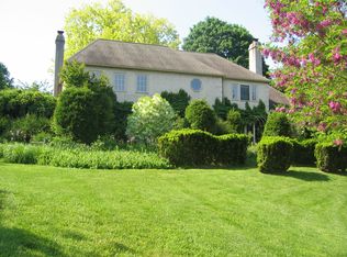 716 Southwinds Dr, Bryn Mawr, PA 19010