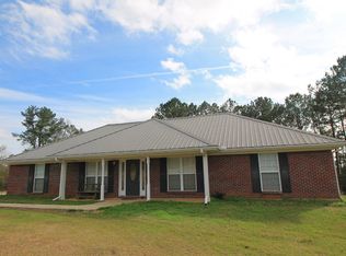 102 Deese Ln, Lucedale, MS 39452