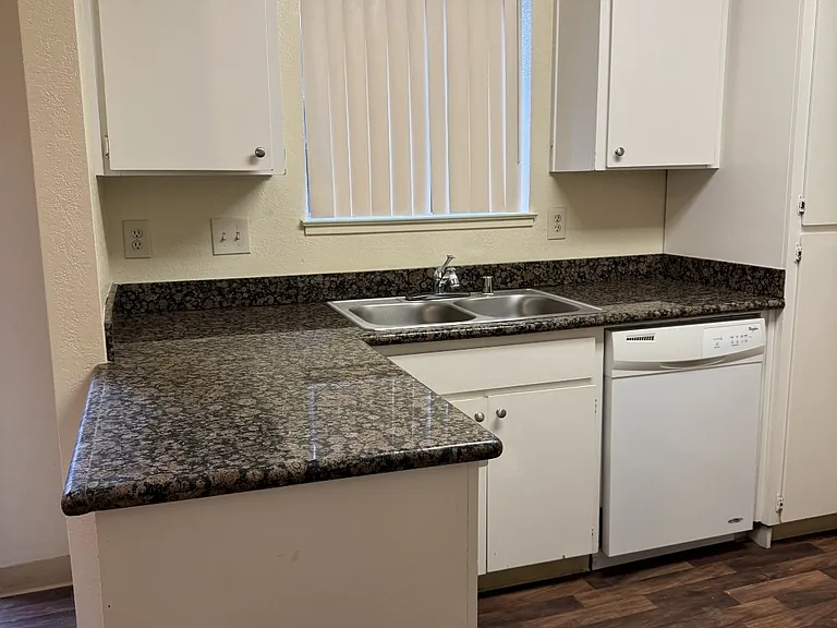 5608 Blackoak Ct — Photo 10
