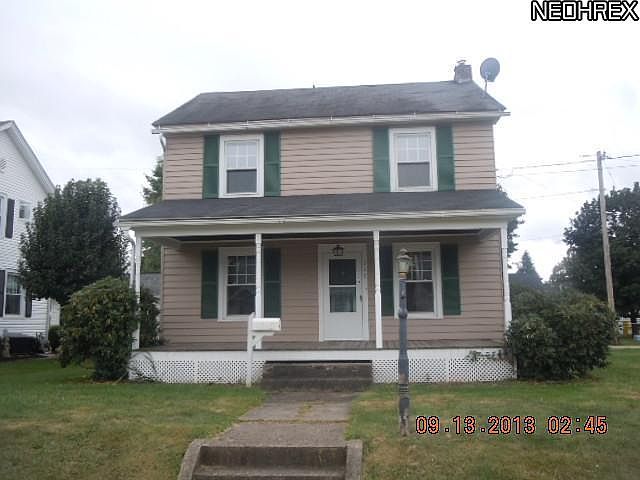1st image of 727 Sheffield Ave NE