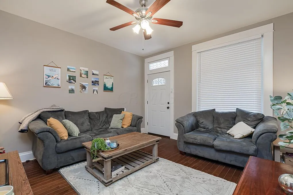 2 bed, 1500 sqft, $2,300 — Photo 3