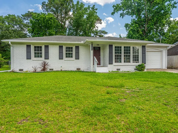 1917 Piper Dr, Charleston, SC 29407