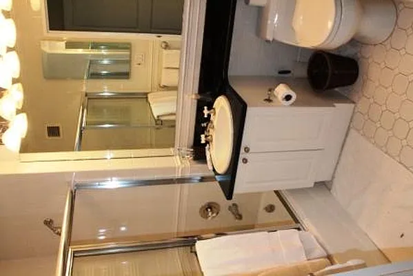 Rented by Citi Habitats | media 41