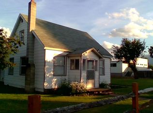 815 3rd St, Haines, OR 97833