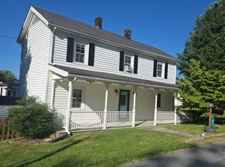 81 Graham St, Greenville, VA 24440
