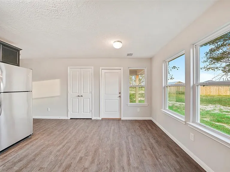 1111 Road 5102 — Photo 4