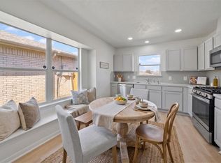 5203 Panay Park Dr, Houston, TX 77048