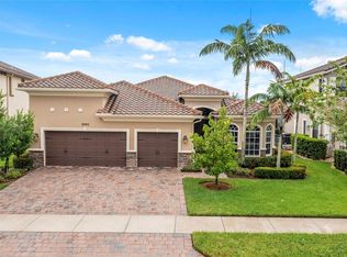 8940 Edgewater Pl, Pompano Beach, FL 33076