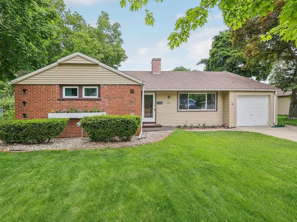 219 Summit St, Portage, WI 53901
