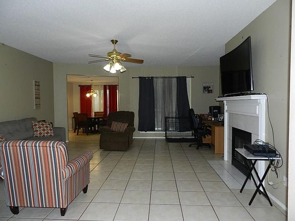 3rd image of 310 Preston Dr