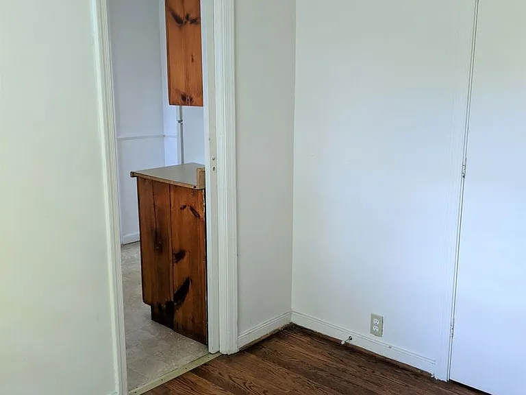3317 Montclair Rd — Photo 6