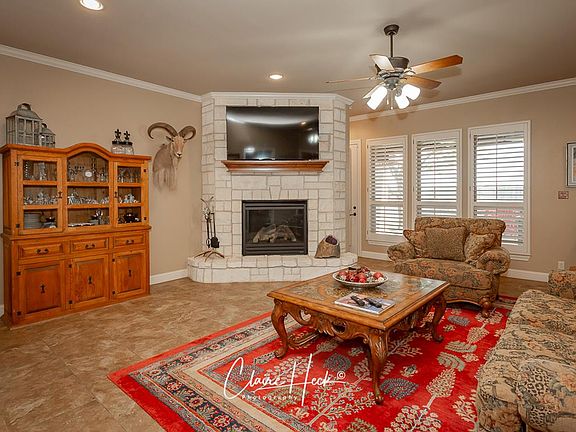 5th image of 803 Trinidad Pl