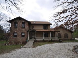 121 W Lincoln Ln, Winfield, MO 63389