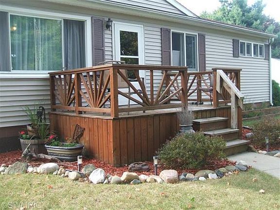 2nd image of 69246 Elaine Dr
