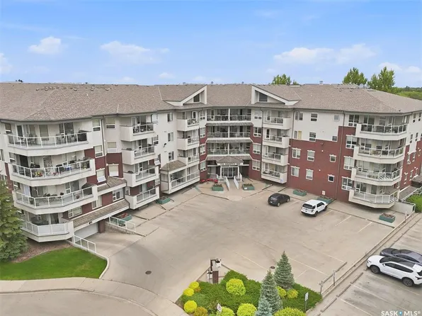 UNIT 215-106 Armistice WAY, Saskatoon, SK S7J 2H4