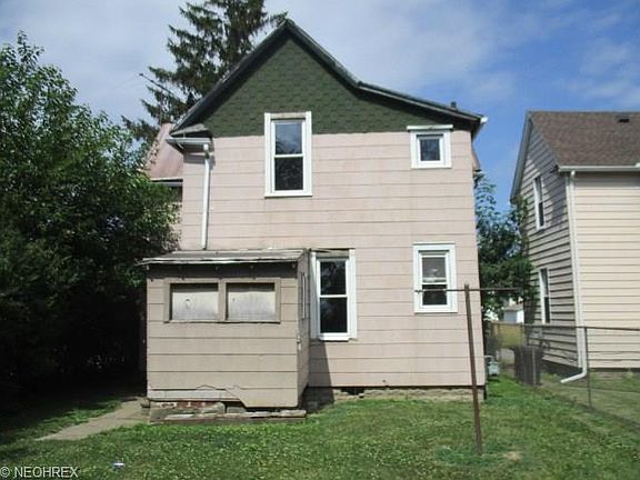 2nd image of 440 Delaware Ave