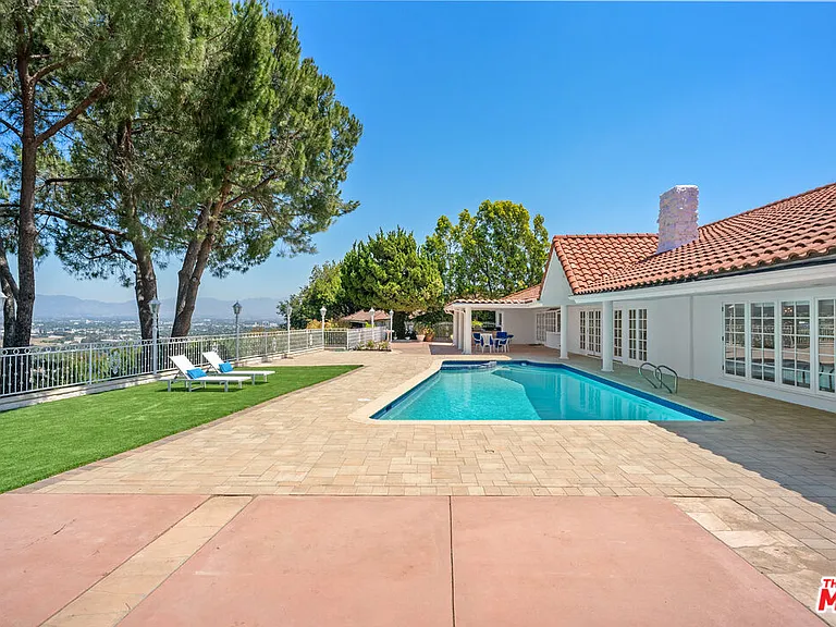 4159 Regal Oak Dr — Photo 41