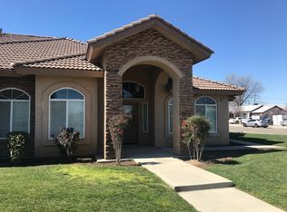 702 S 11th Ave, Hanford, CA