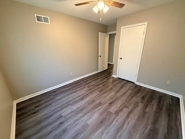3 bed, 2.0 bath, 1200 sqft, $1,150 — Photo 3