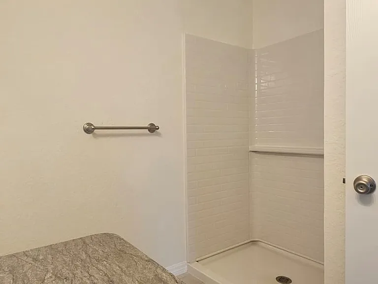 14690 SW 24th Pl — Photo 14