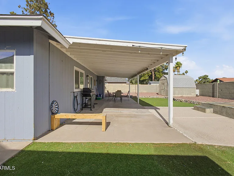 2329 E Concorda Dr — Photo 25