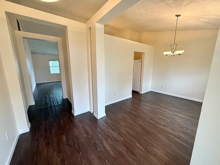 10029 Village Tree Ct — Photo 4