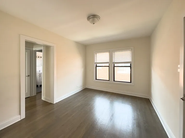 2641 N Spaulding Ave #W4 — Photo 7