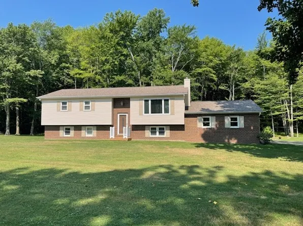 9370 Miller Rd, Cranesville, PA 16410