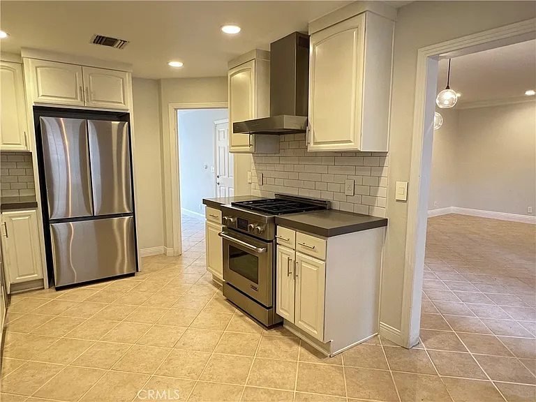 5200 White Oak Ave #52 — Photo 11