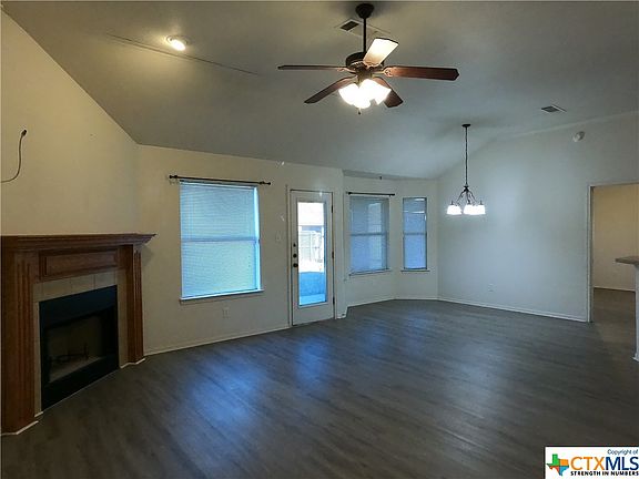 3rd image of 3601 Republic Of Texas Dr