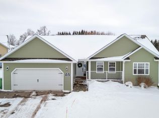 19 Kehough Ct, Cornwall, PE C0A1H5