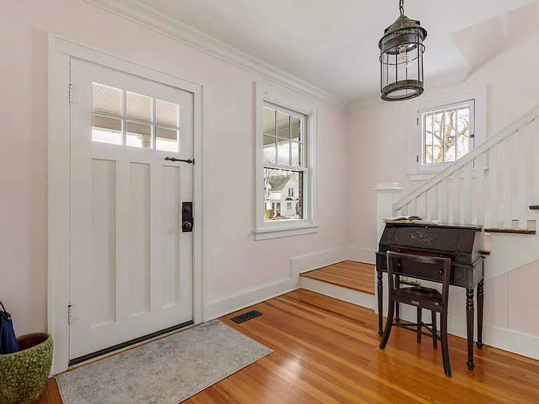 304 S 3rd Ave — Photo 13