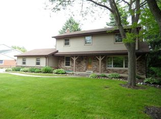 7106 N 124th St, Milwaukee, WI 53224