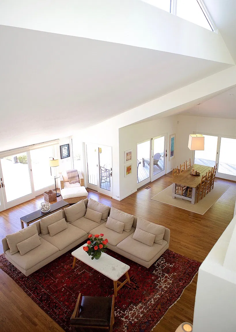 Sagaponack Beautiful Contemporary Home — Photo 3