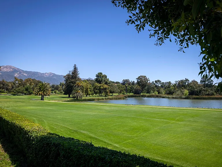 525 Las Palmas Dr — Photo 22