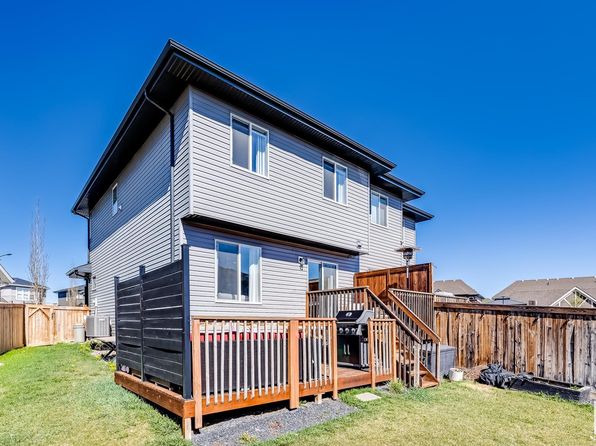 12825 207th St NW, Edmonton, AB T5S 0K2
